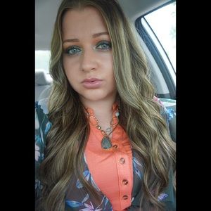 Meet your Posher, Alisha